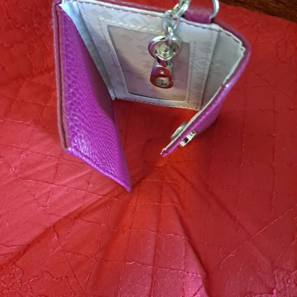 Genuine leather id/cc holder with attachment clip - Picture 3 of 3